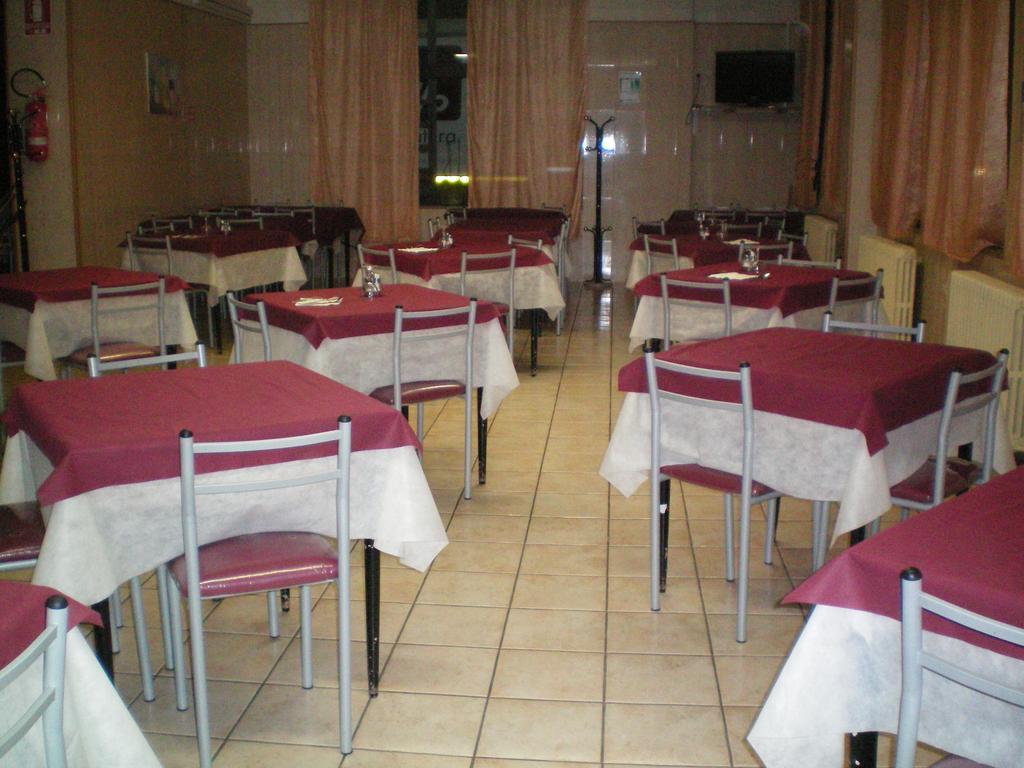 Hotel Zio Cataldo Corato Eksteriør billede