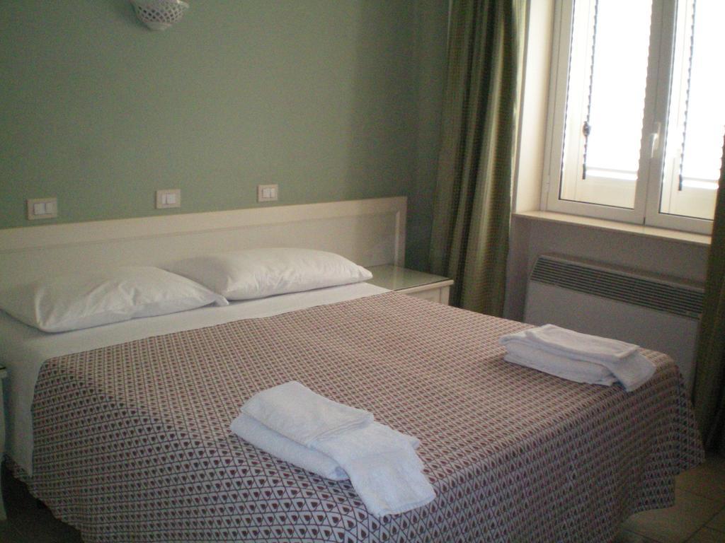 Hotel Zio Cataldo Corato Værelse billede