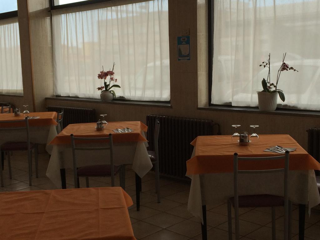 Hotel Zio Cataldo Corato Eksteriør billede